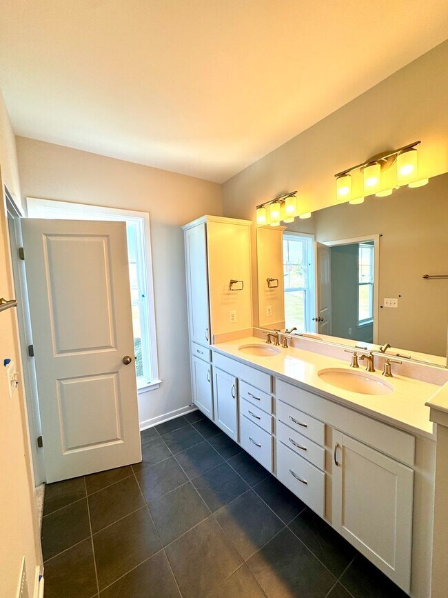 Building Photo - Brand New Construction in the Glen at Cooks Creek