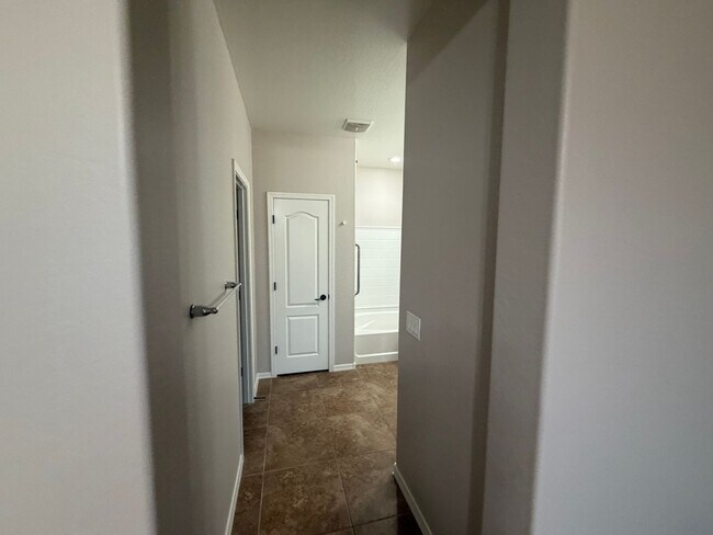 Building Photo - 2486 E Dulcinea Trail
