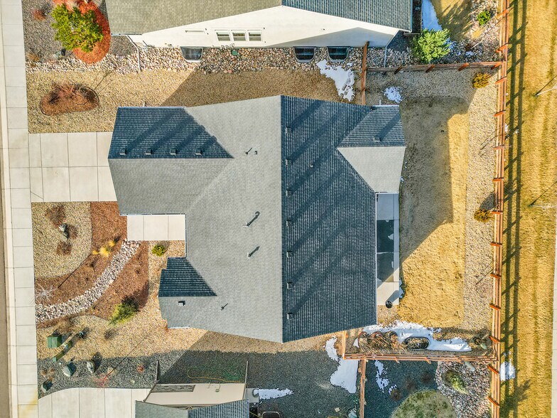 Building Photo - 16556 Hallmark Trl