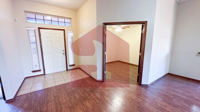 Building Photo - 1704 January Pl