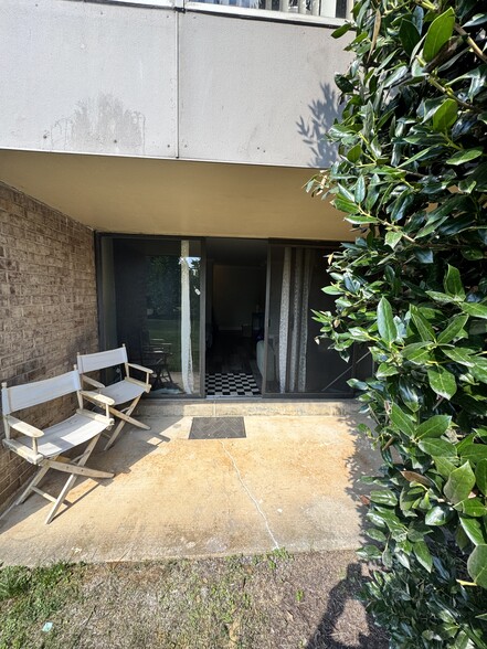 Building Photo - 10118 Little Pond Pl