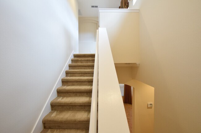 Building Photo - 1224 Travertine Terrace