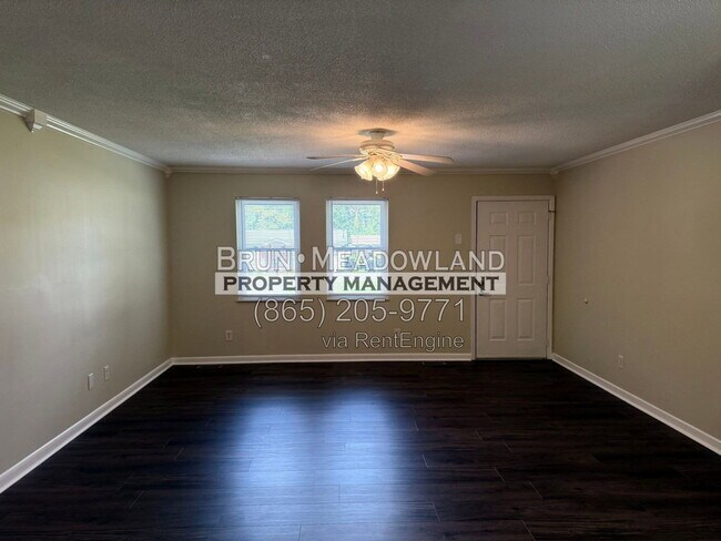 Building Photo - 103 Mapletree Ln