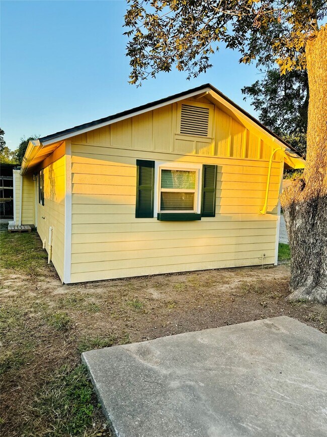 Primary Photo - 189 Isaacks Rd