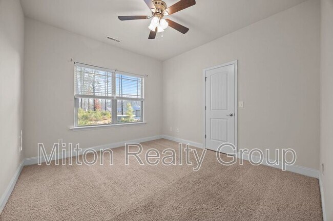 Building Photo - 75 Rolling Waters Ct