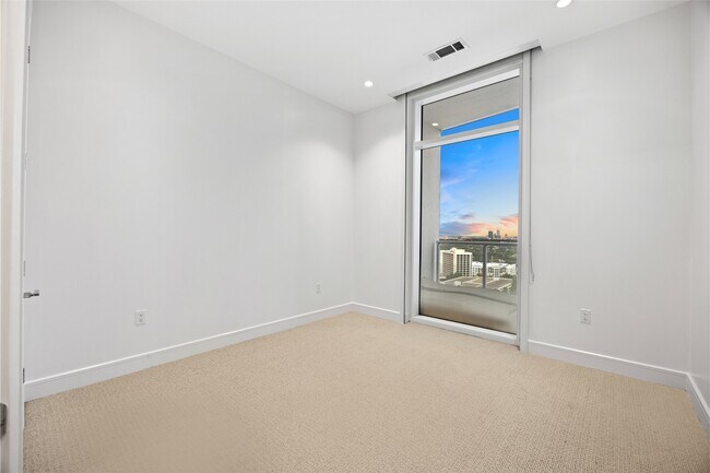 Building Photo - 4521 San Felipe St