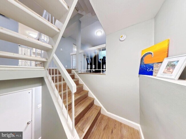 Building Photo - 18428 Point Seneca Pl