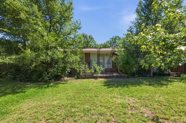 Building Photo - 6216 E Orme St