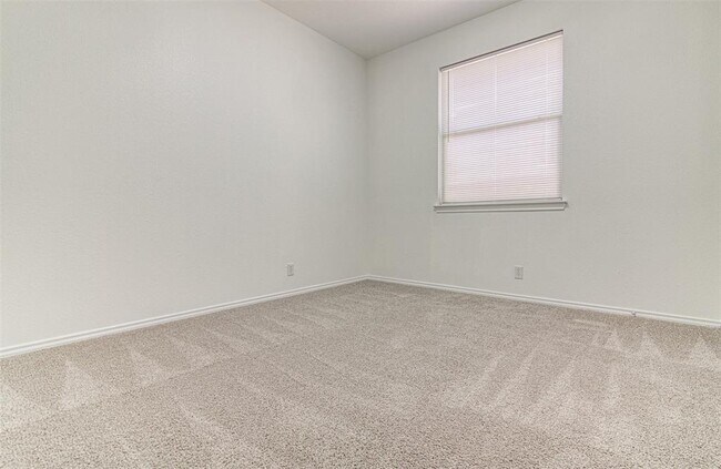 Building Photo - 9009 Colberg Dr