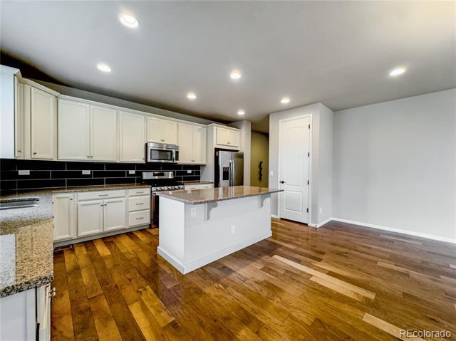 Building Photo - 26903 E Easter Pl