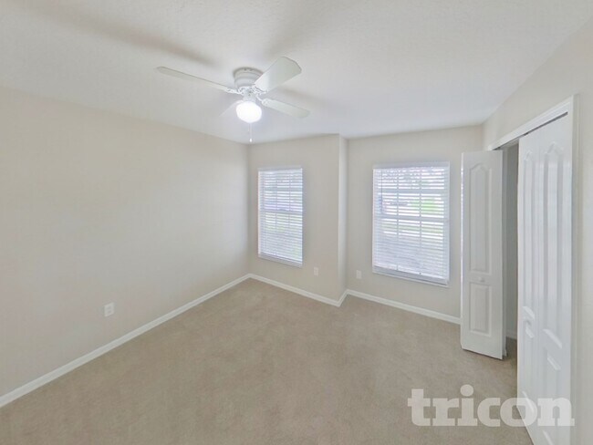 Building Photo - 945 Ridge Haven Dr