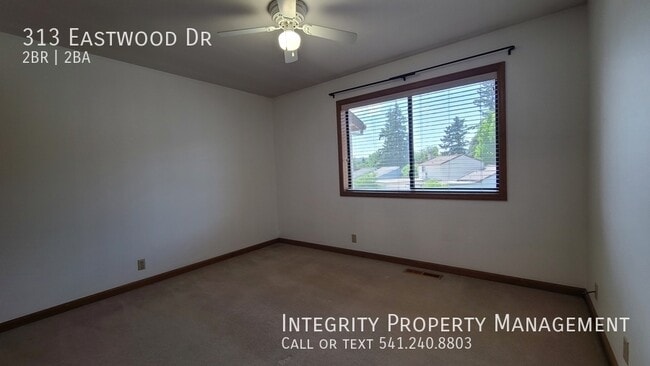 Building Photo - 313 Eastwood Dr
