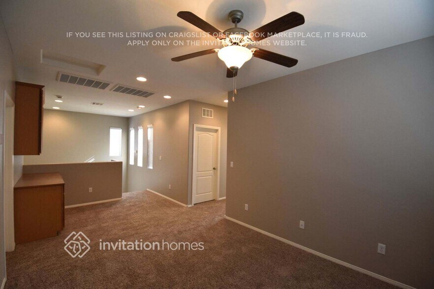 Building Photo - 683 Calamus Palm Pl