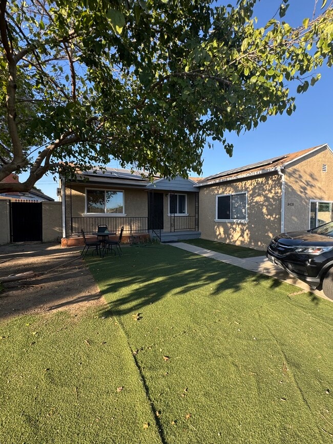 Building Photo - 8420 Rincon Ave