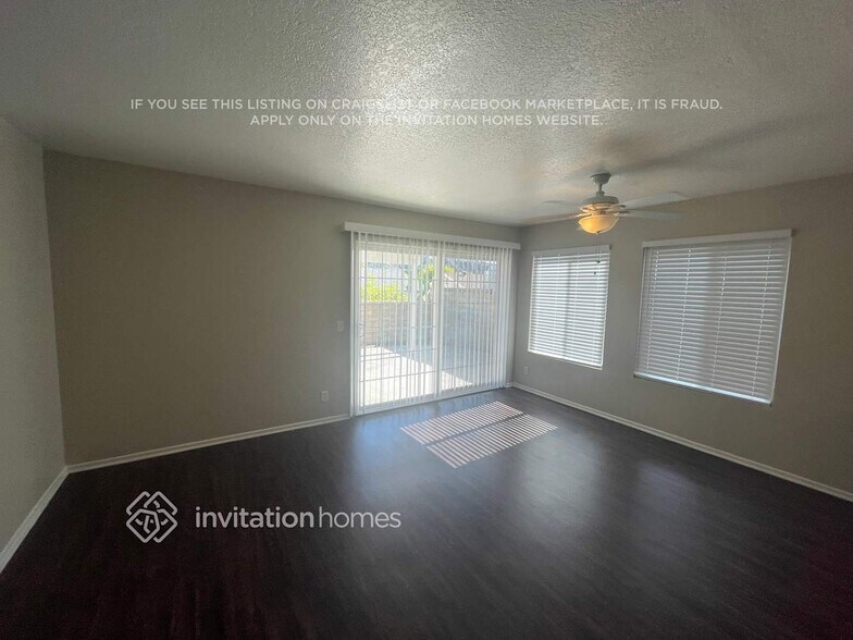 Building Photo - 27532 Camomile Ln