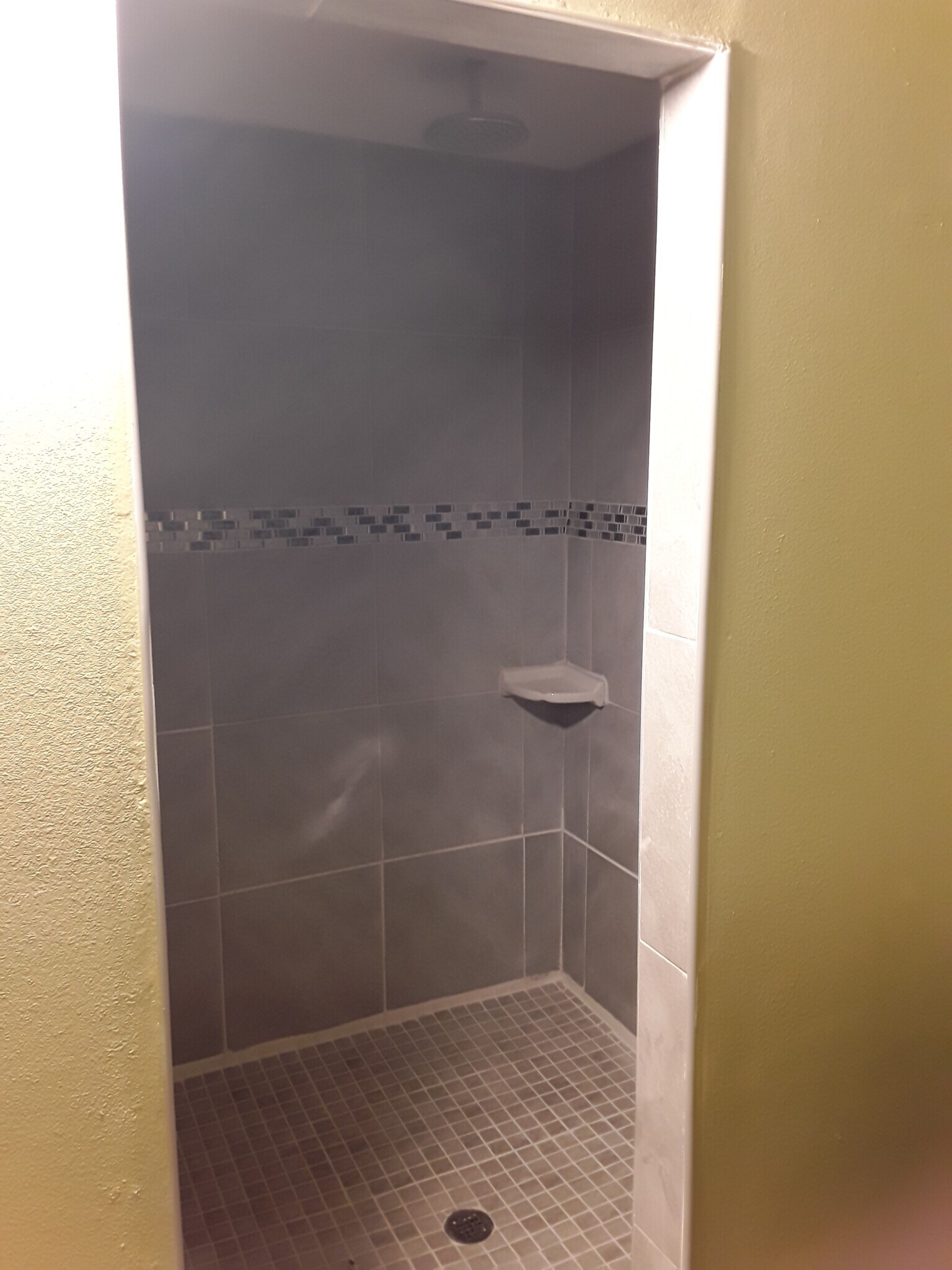 Huge shower master 3X5 - 6301 Well Spring Rd