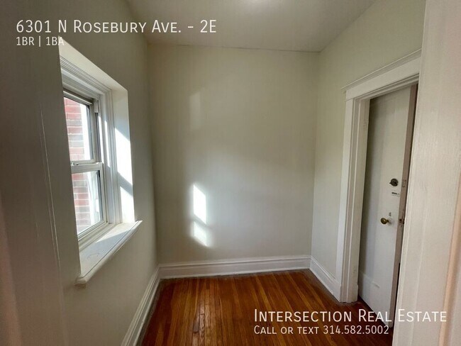 Building Photo - 6301 N Rosebury Ave