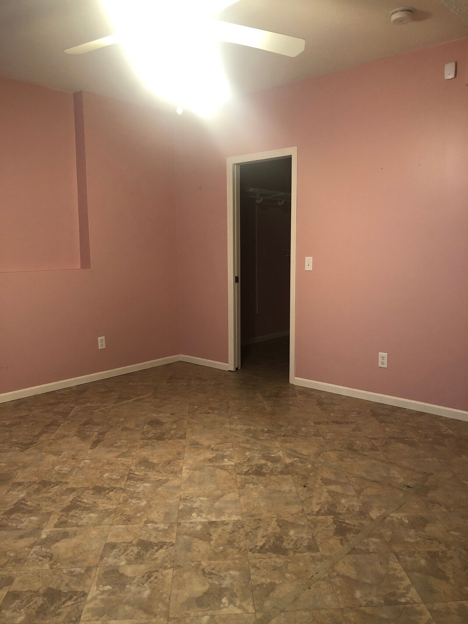 Building Photo - 1680 Oakbrooke Ct