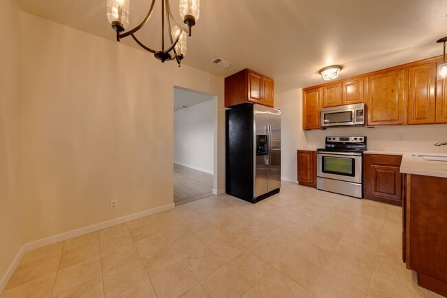 Building Photo - 5113 Sitton Way