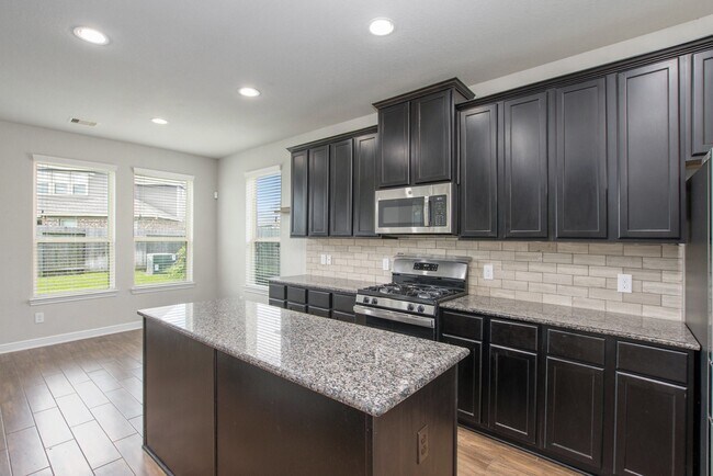 Building Photo - 18911 Cypress Bay Dr