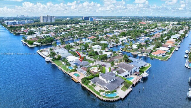 Building Photo - 2742 SE 11th St