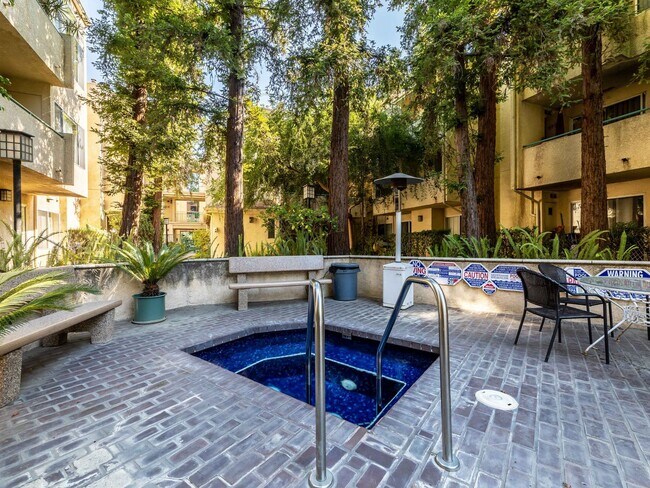 Building Photo - 7800 Topanga Canyon Blvd