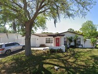 Building Photo - 9931 Woodstock Ln