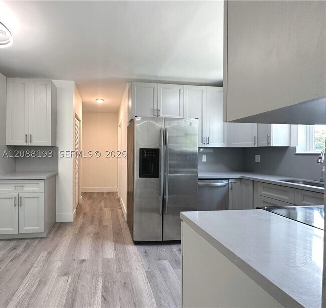 Building Photo - 2115 NW 185th St
