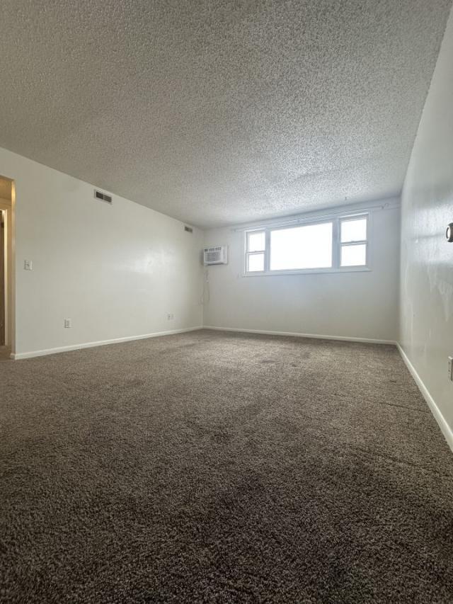 Building Photo - 2 bedroom in Billings MT 59102