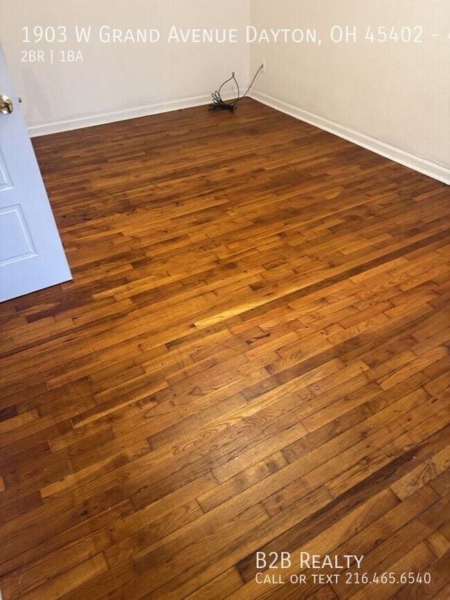 Building Photo - 1903 W Grand Ave