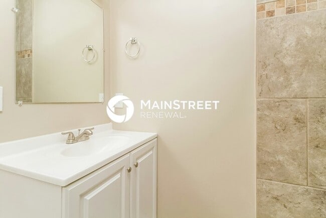 Building Photo - 3 Bedroom Pet-Friendly Home in Nashville, ...