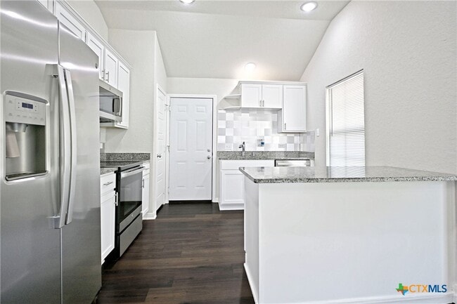 Building Photo - 2973 Greenbriar Rd