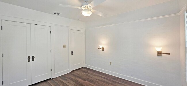 Building Photo - 2201 Gerber Ave