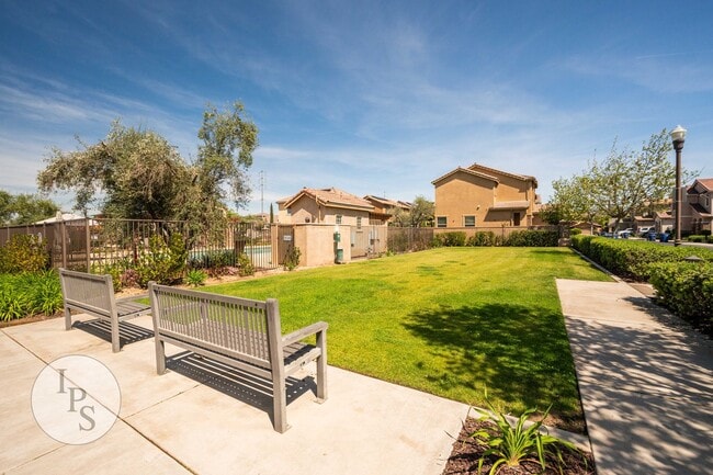 Building Photo - Copper Eastside Home, 2BR/2BA, CUSD, Gated...