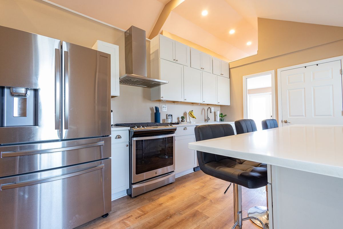 Building Photo - 5430 Oakley Ave