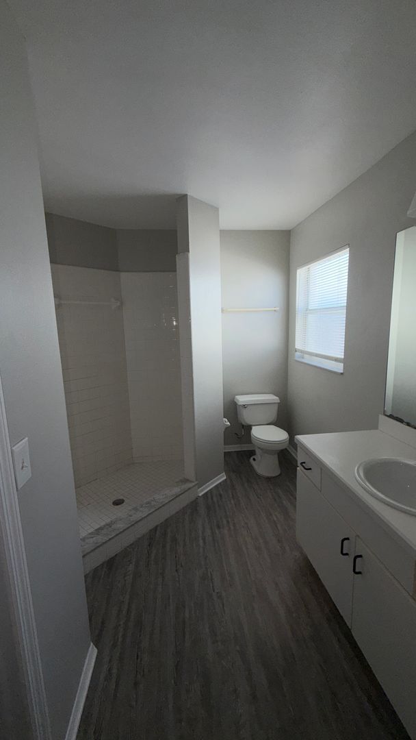 Building Photo - NICE HOME