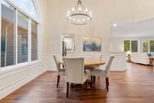 Building Photo - 22202 68th Pl West