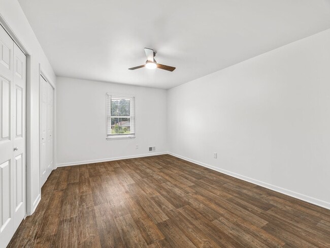 Building Photo - 126 McBeth Rd