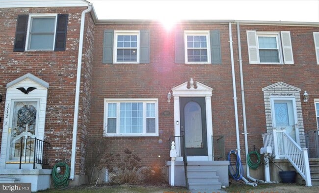 Primary Photo - 1650 Gray Haven Ct