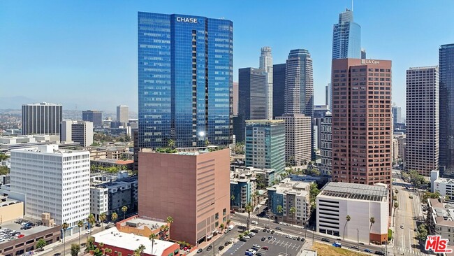 Building Photo - 1100 Wilshire Blvd