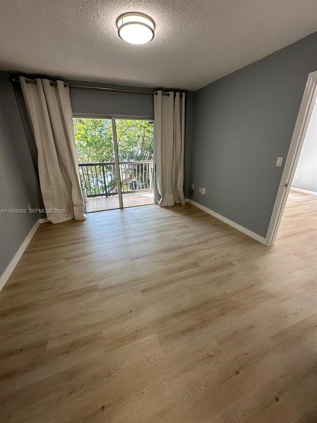 Building Photo - 1918 Brickell Ave