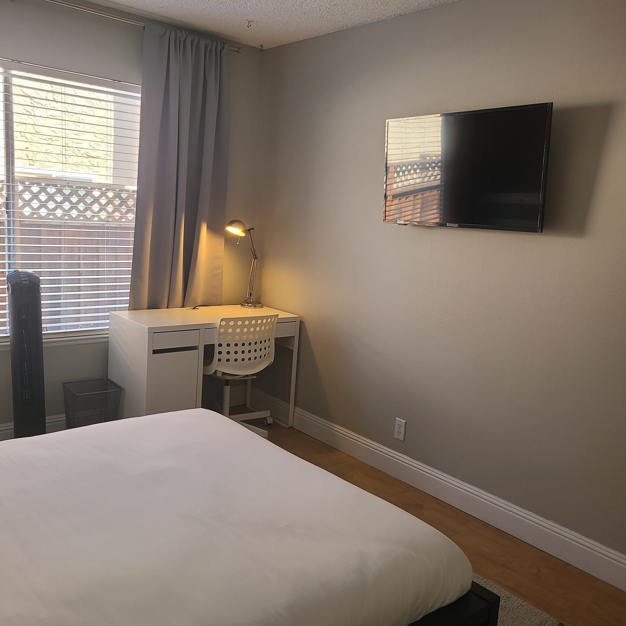 Building Photo - 460 Century Cross Ct