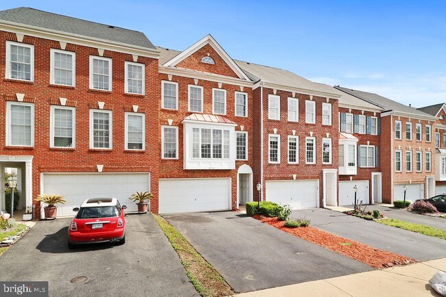 Building Photo - 42754 Montevista Square