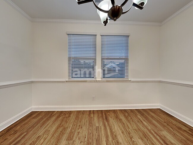Building Photo - 106 Doral Blue Dr