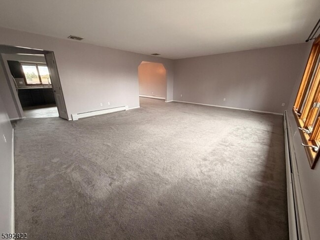 Building Photo - 29 La Salle Ave