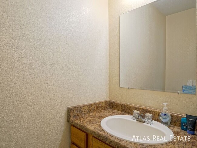 Building Photo - 6972 Peyote Way