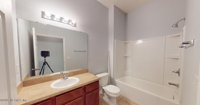 Building Photo - 224 Larkin Pl