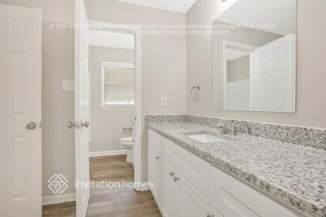 Building Photo - 5668 Beechwood Dr SW