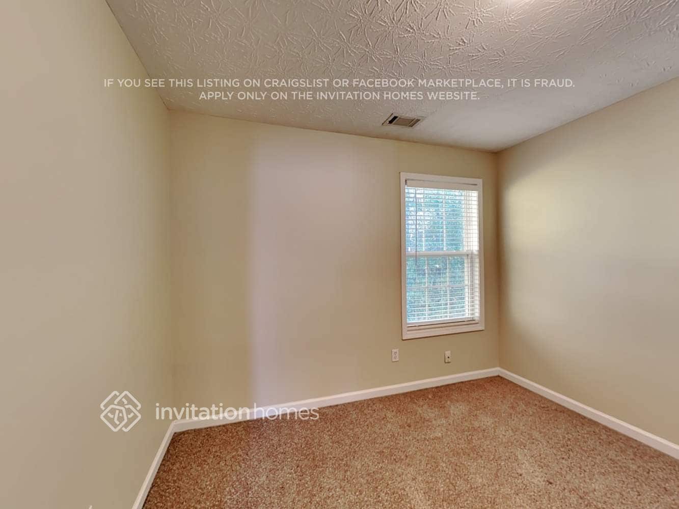 Building Photo - 2585 Hidden Creek Dr SW