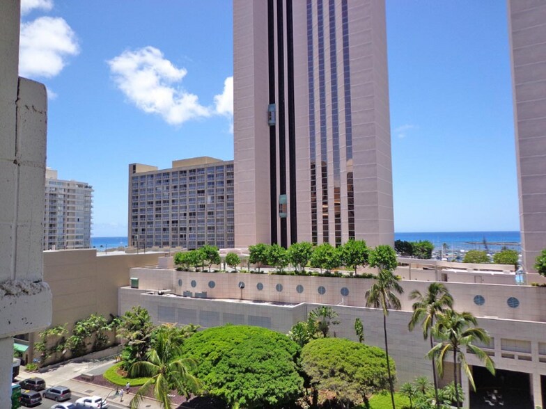 Building Photo - 1684 Ala Moana Blvd